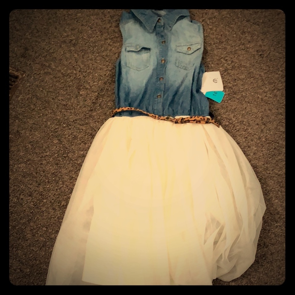 A nice dress for a older girl